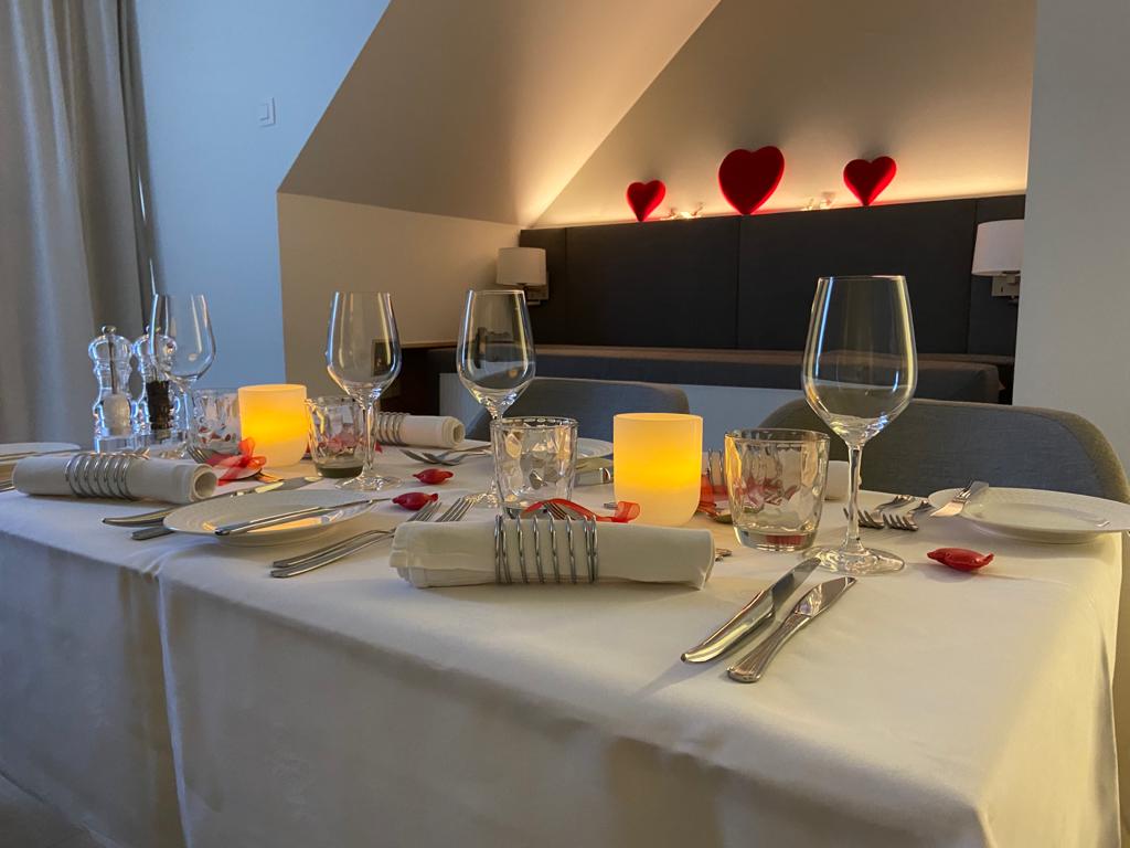 Arrangements - Hotel De Kommel